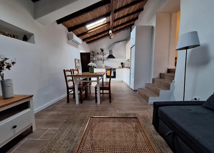 Typical House In Algarve 5M From Beach