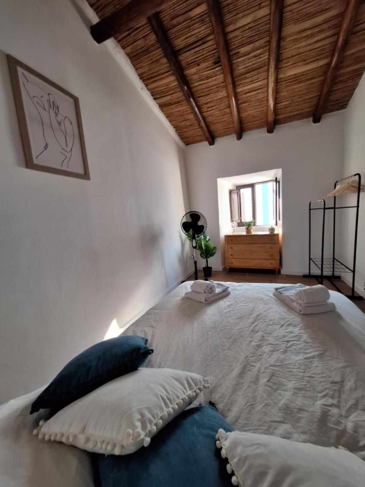 Typical House In Algarve 5m From Hébergement de vacances *