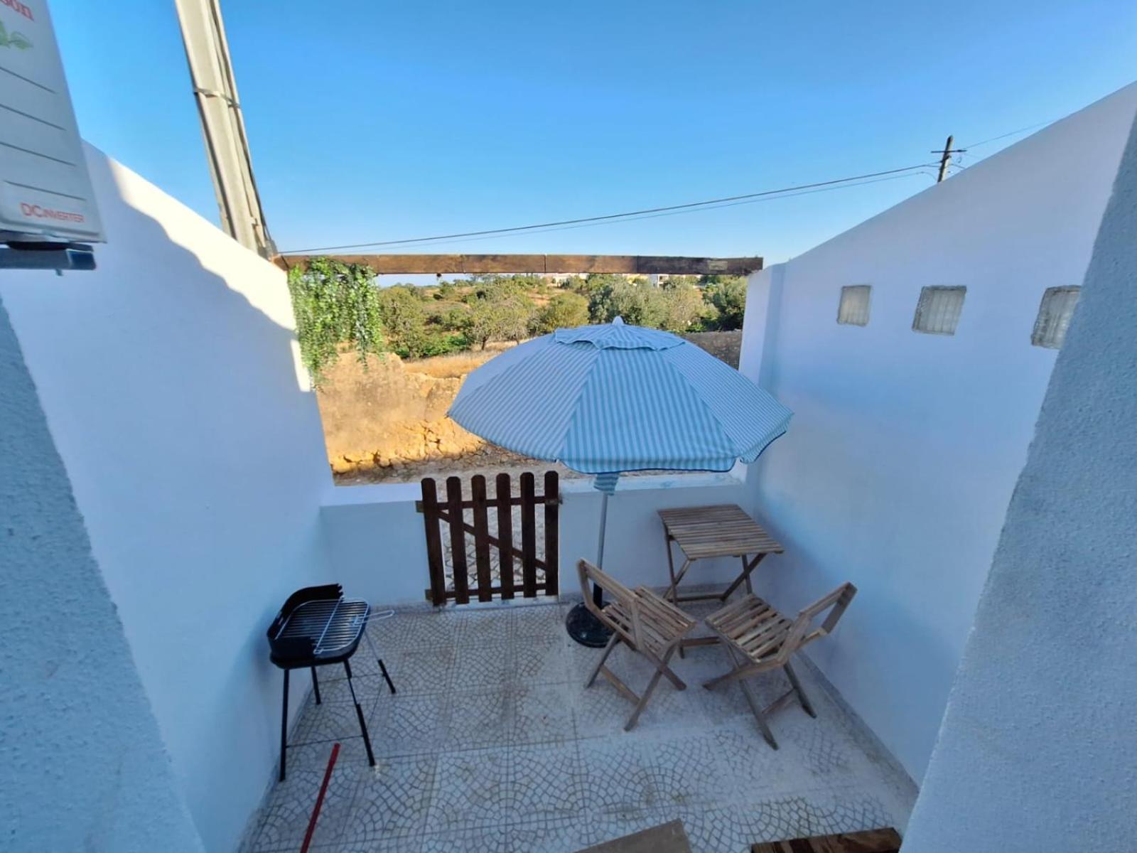 Typical House In Algarve 5m From Hébergement de vacances *